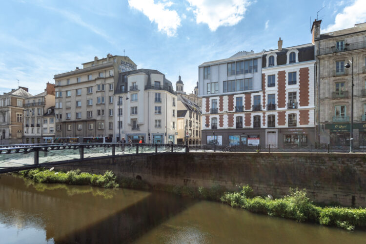 Vue extérieur de la résidence Passerelle St Germain par Bati Armor